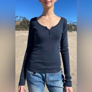 Brandy Melville Navy Zelly Long Sleeve